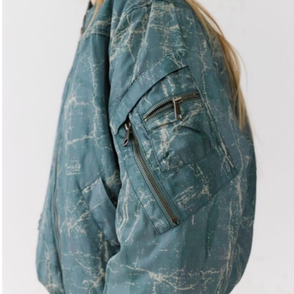 BDG Marcy Nylon Bomber Jacket - Picture 9 of 10